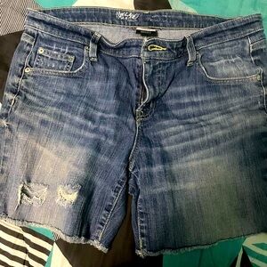 Women’s jean shorts